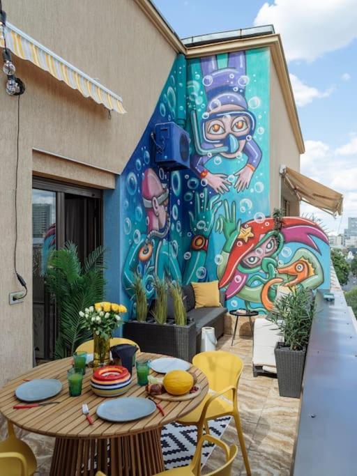 Terrasse Des Plongeurs Apartamento Bucareste Exterior foto