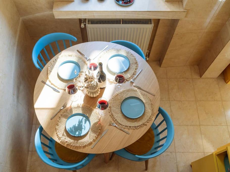Terrasse Des Plongeurs Apartamento Bucareste Exterior foto